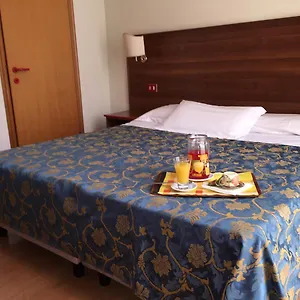 Otel Altavilla Dieci